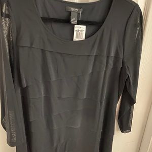 Black Alfani Woman's 1x top, mesh sleeves
